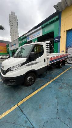 IVECO DAILY 2.3 TURBO DIESEL 30-130 CHASSI CS MANUAL